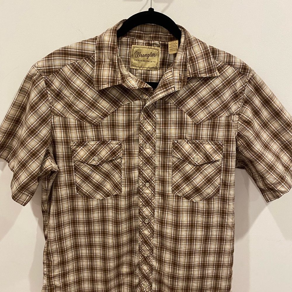 Wrangler Men's Tan and Brown‎ Plaid Button Down Western Shirt NFR